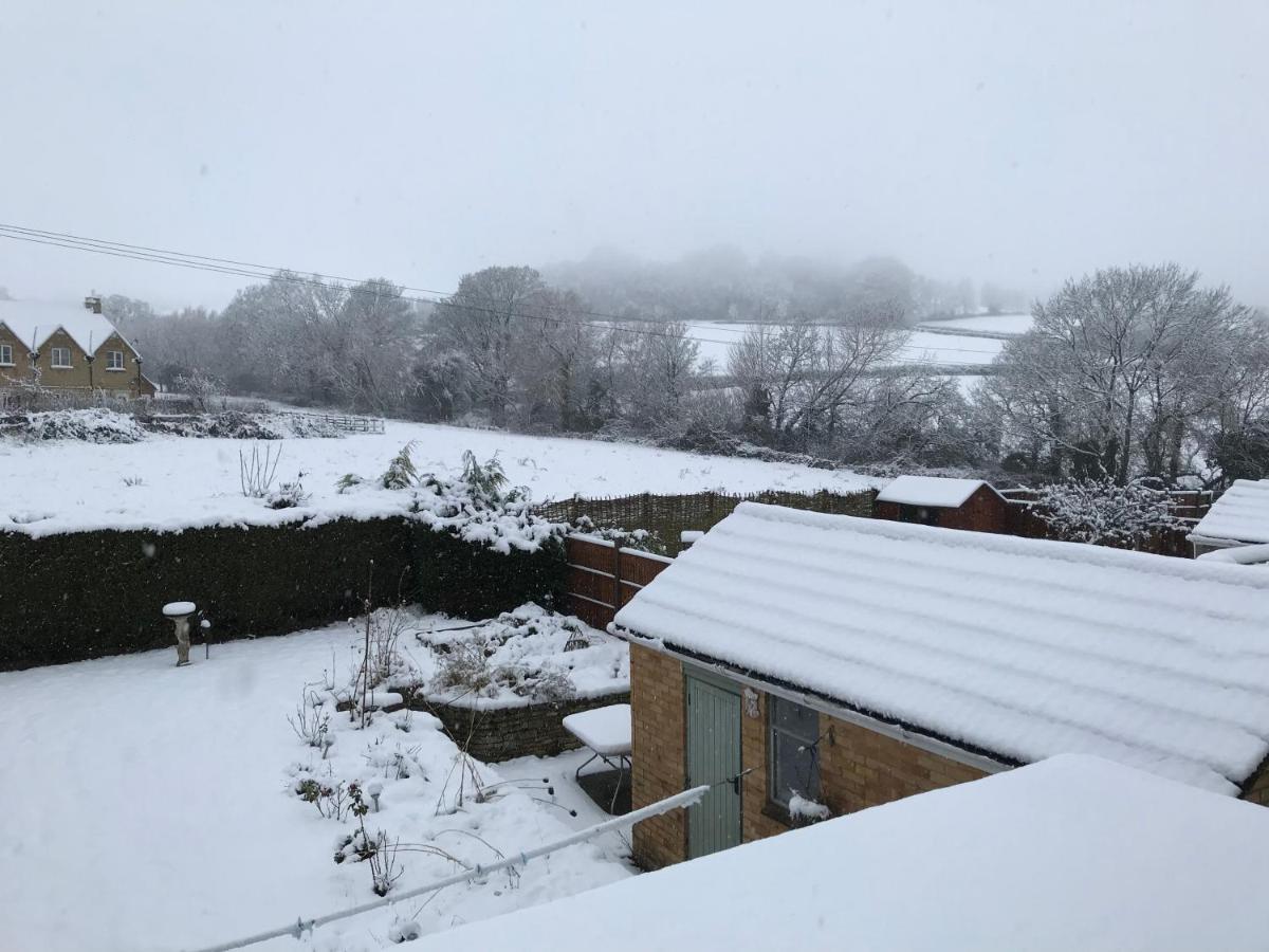 وينشكومبي Zen Cottage, Cheltenham المظهر الخارجي الصورة