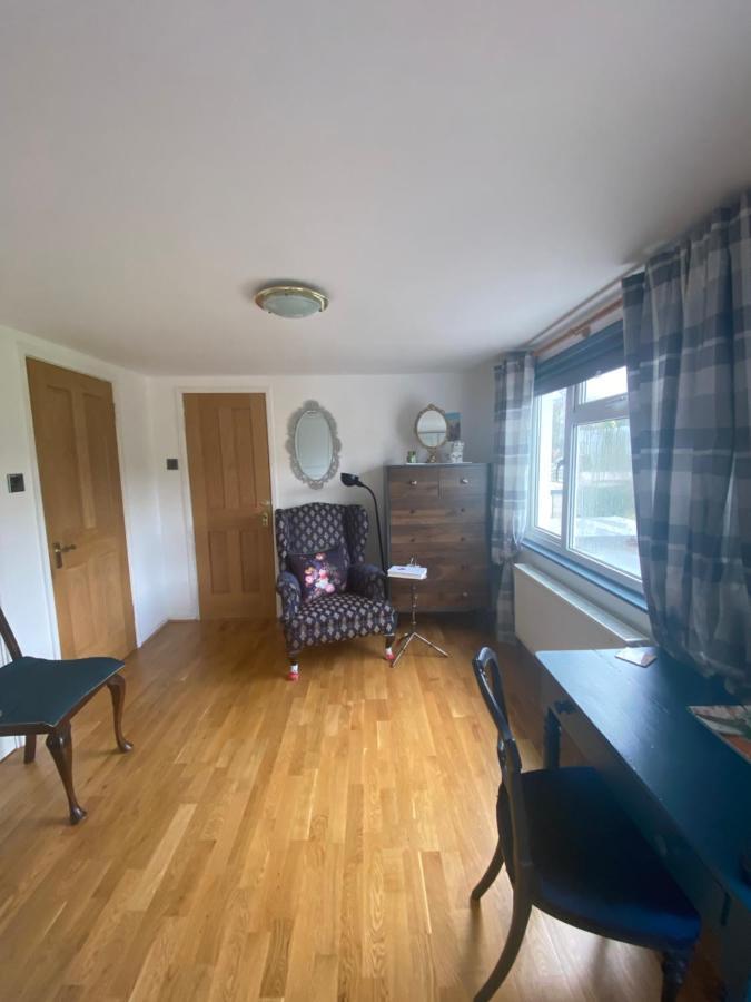 وينشكومبي Zen Cottage, Cheltenham المظهر الخارجي الصورة