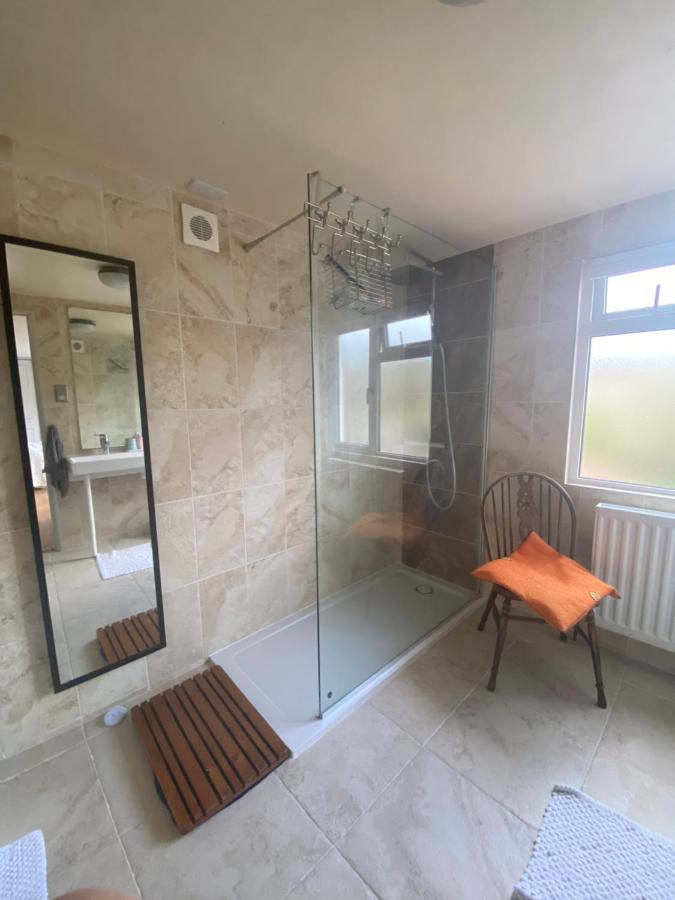 وينشكومبي Zen Cottage, Cheltenham المظهر الخارجي الصورة